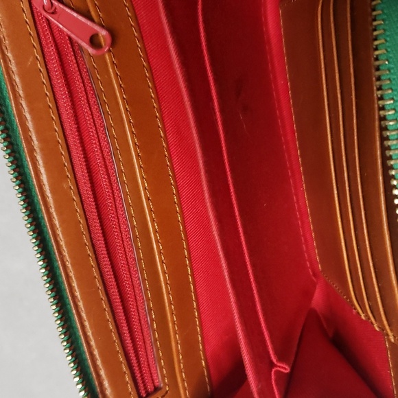 Dooney & Bourke Gretta Seafoam Large Zip Around Wristlet Wallet Like New Rare - Picture 8 of 10